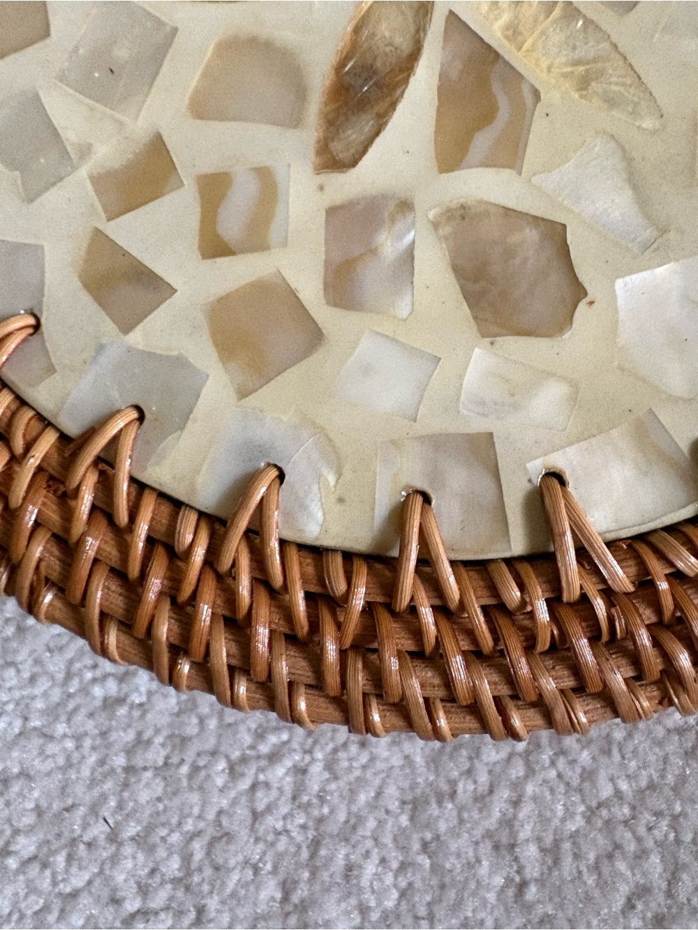 NWT Rattan Handcrafted Mother Of Pearl Shell Round Bucket bag Crossbody - Picture 3 of 16